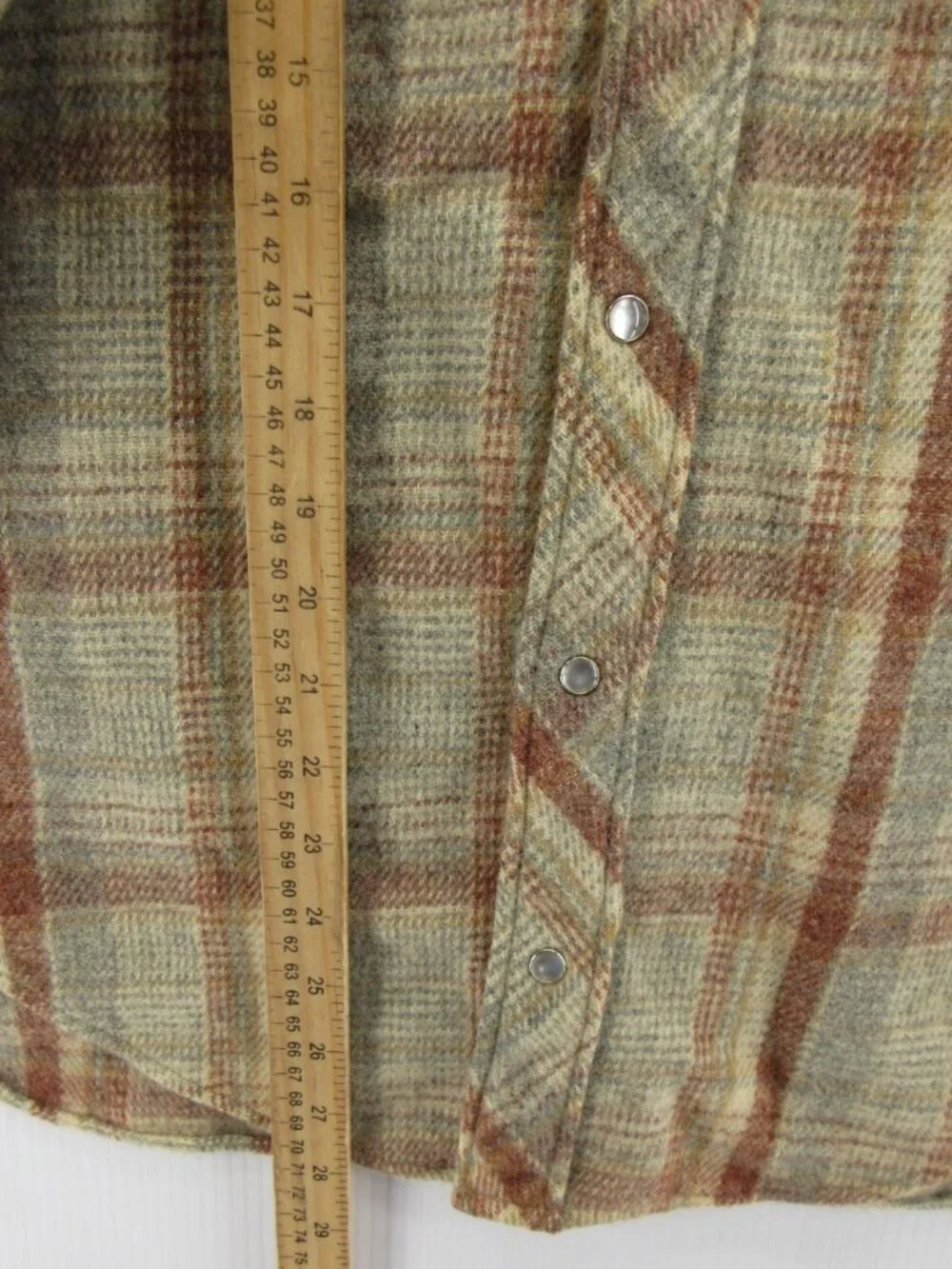 VINTAGE Woolrich Shirt Medium Wool Tweed Western Pearl Snap 70s 80s *